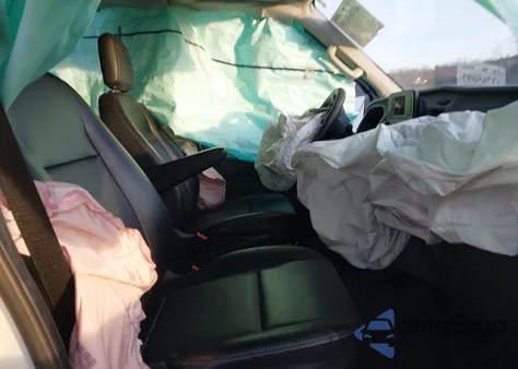 2020 Ford Transit-350 Passenger Van Xl z USA, uszkodzony, nr VIN 1FBAX2C84LKA58851